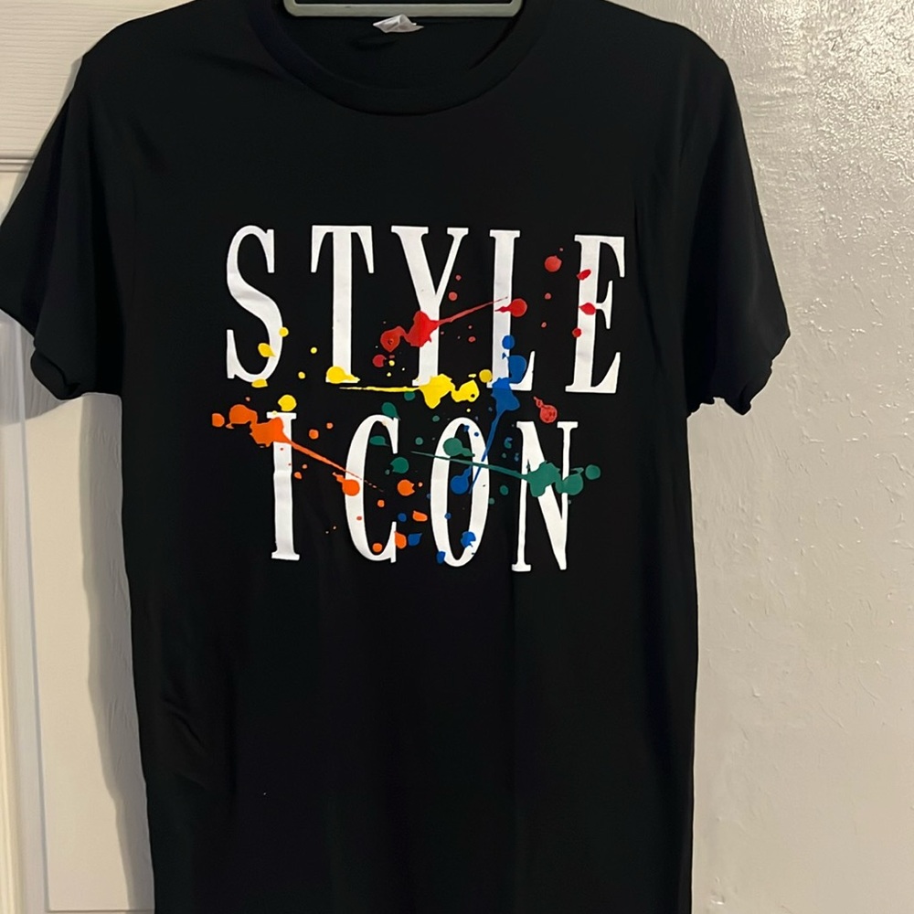 Graphic T